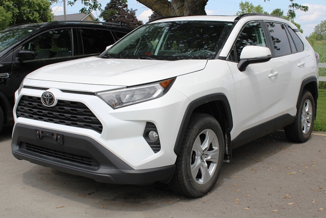 Photo of 2019 Toyota RAV4 XLE AWD
