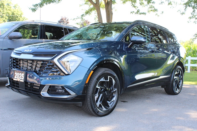 Photo of 2025 Kia Sportage EX AWD
