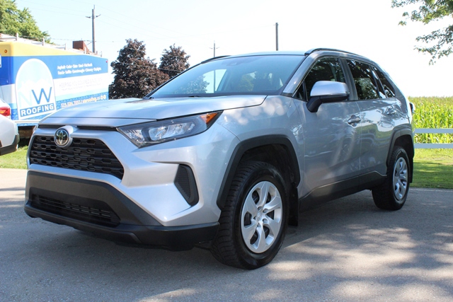 Photo of 2020 Toyota RAV4 LE AWD